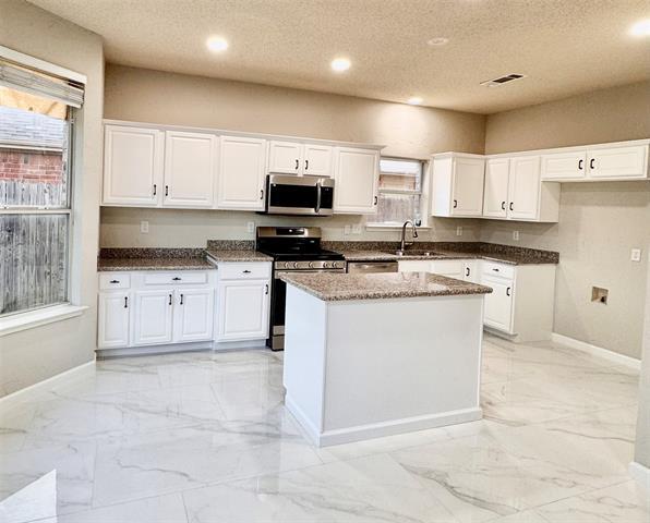 Foto principal - 4668 Park Bend Dr