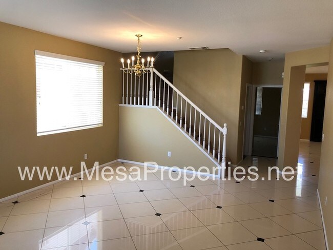 Foto del edificio - 18261 Laguna Pl