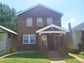 Building Photo - 4634 Ray Ave