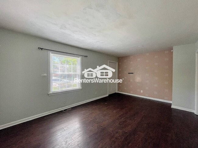 Building Photo - 3920 Davis St