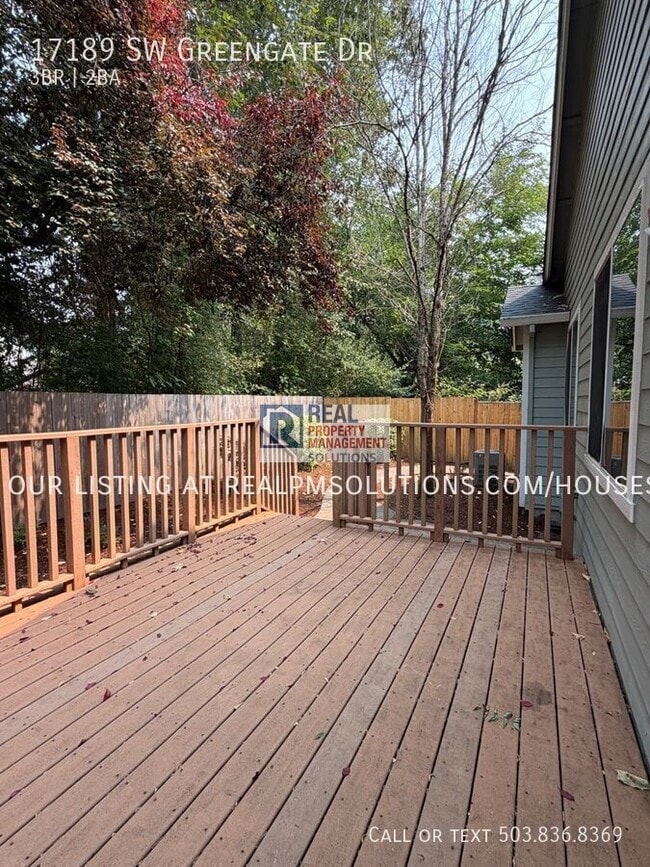 Building Photo - 17189 SW Greengate Dr
