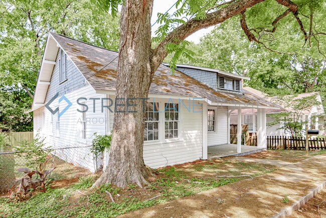Building Photo - Charming 4 Bedroom in Columbus!