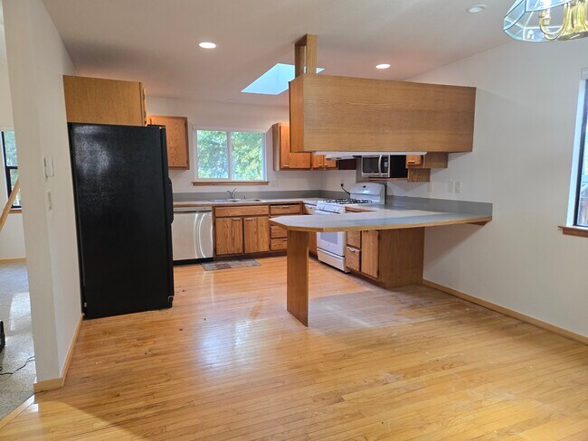 Foto del edificio - 26147 Port Gamble Rd NE