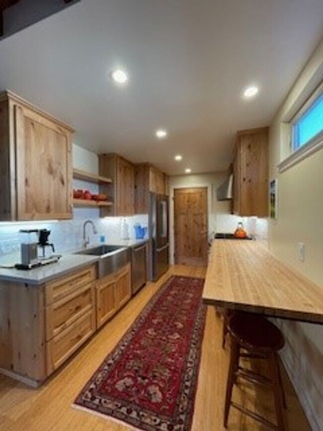 Foto del edificio - 481 Hillview St