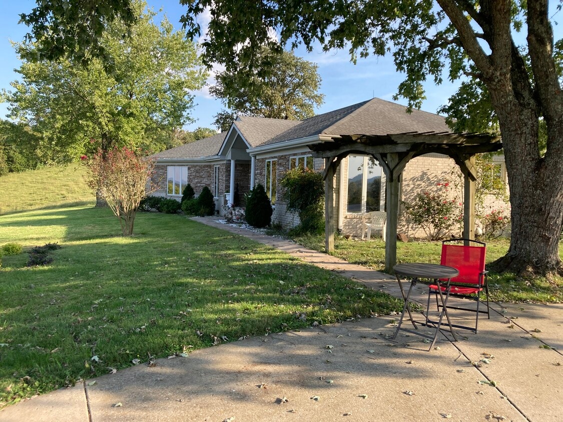 1540 Old Shannon Rd Unit Apt, Lebanon, TN 37090 Apartments in Lebanon