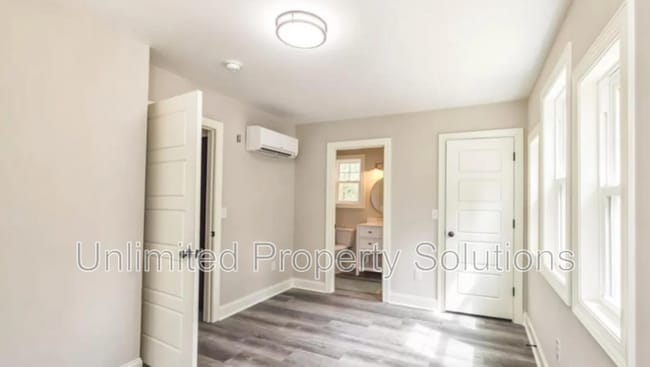 Building Photo - 70 Arlene Dr