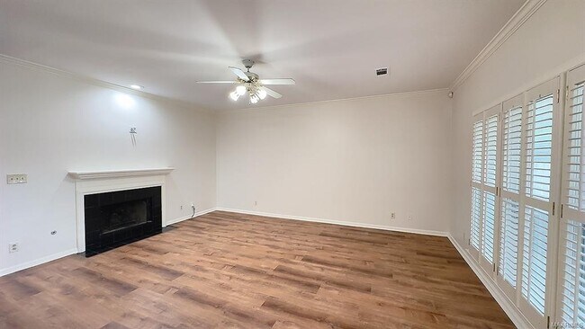 Building Photo - 8113 Greyfield Dr