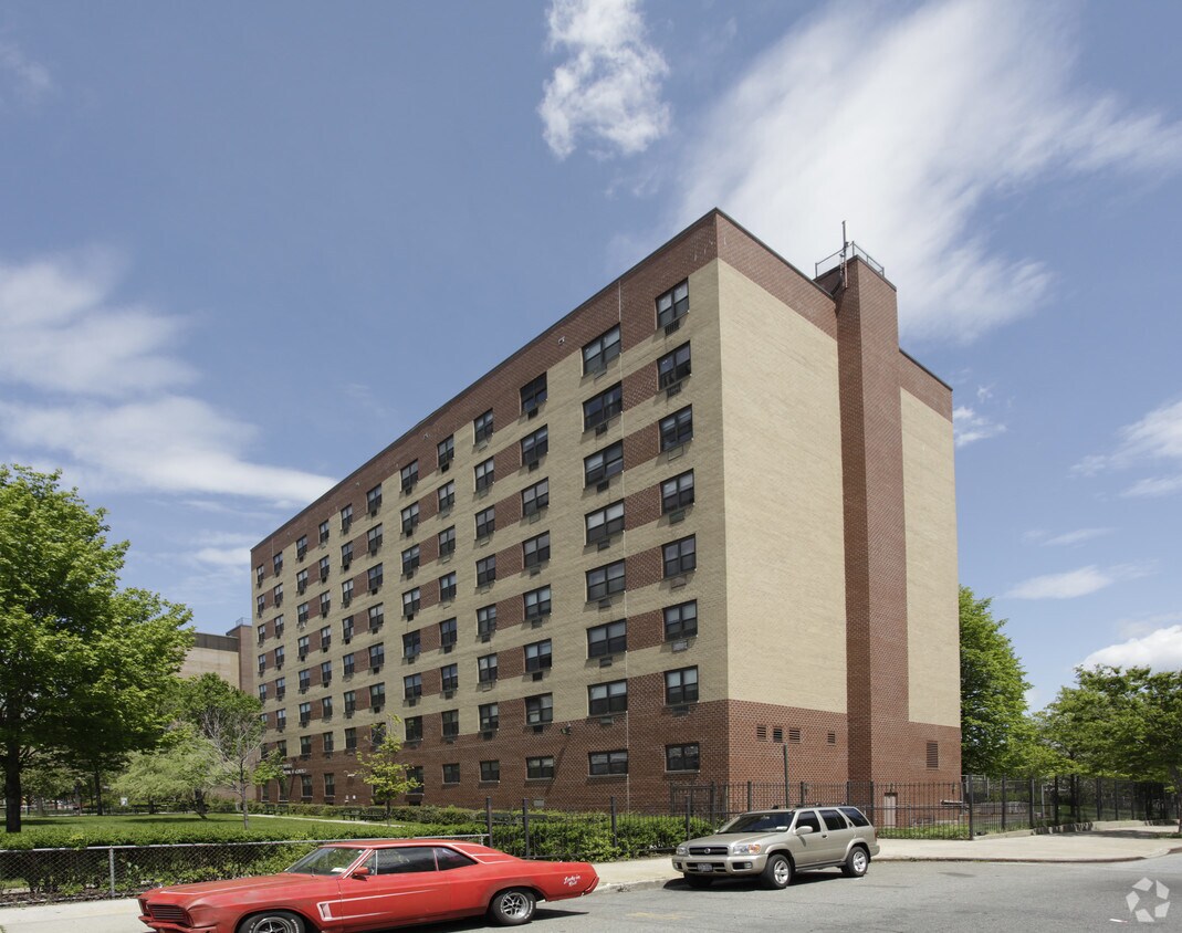 Daniel Gilmartin Apartments Apartments in Corona, NY