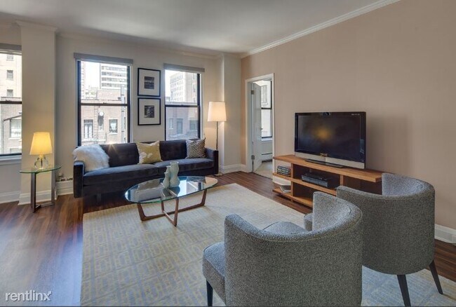 Foto del edificio - 1 br, 1 bath Apartment - 194 E Delaware Pl