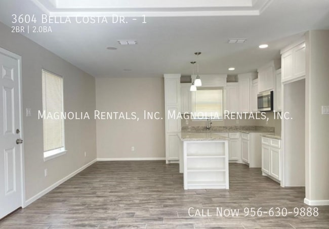 Building Photo - 3604 Bella Costa Dr