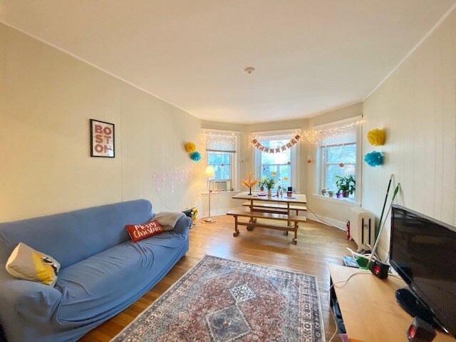 Foto del edificio - 170 Thorndike St