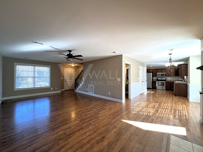Foto del edificio - BEAUTIFUL 3 BEDROOM HOME IN CLEAR SPRING P...