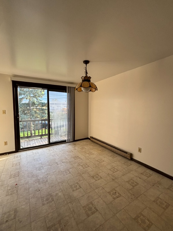 Building Photo - 21-25 Barton Ct