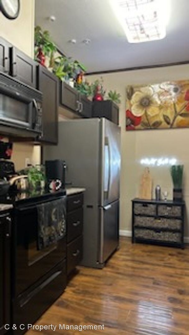 Building Photo - 2 br, 2 bath House - 4200 E Commerce Way u...