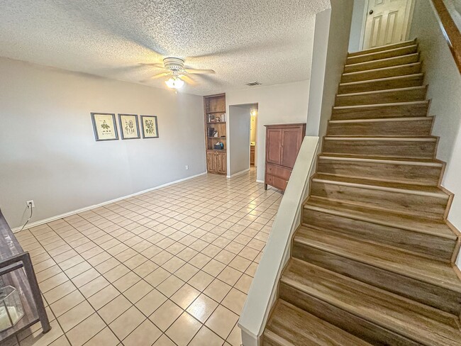 Foto del edificio - Cobblestone I Condo In The Baylor Bubble!