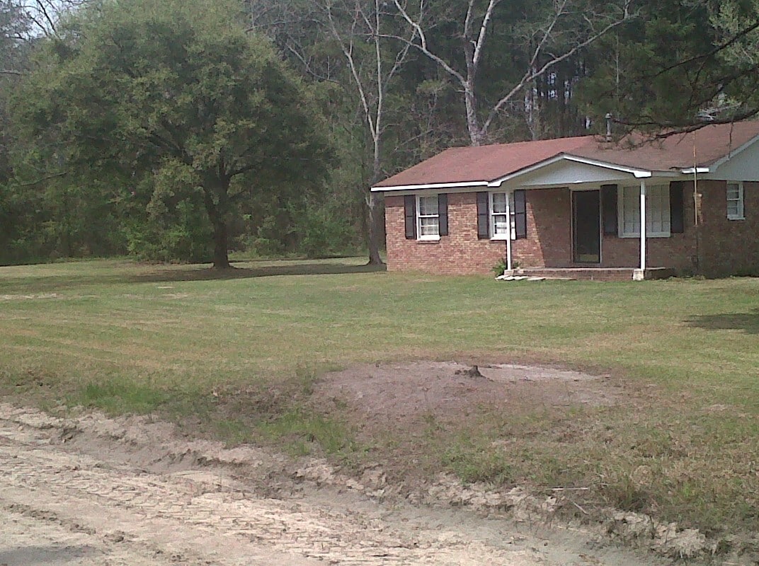 Building Photo - 68 Clayton Ln
