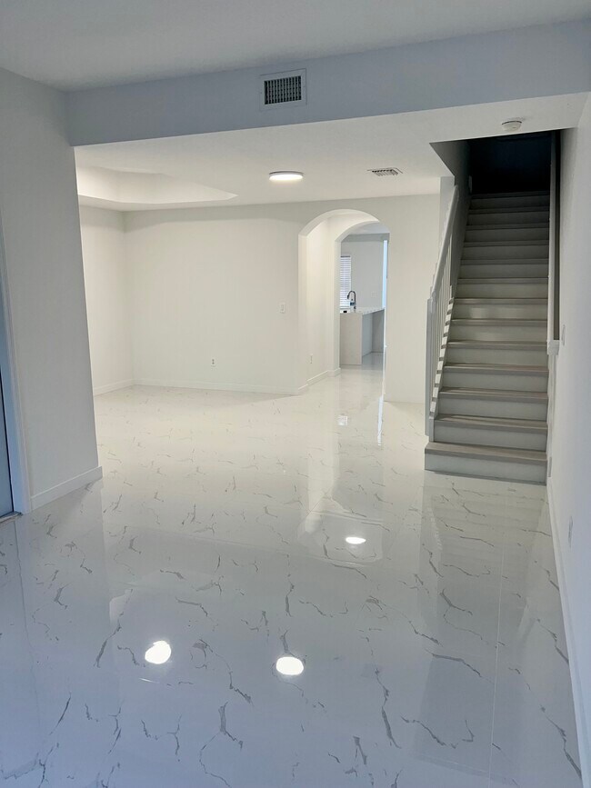 Foto del edificio - 4914 White Mangrove Way E