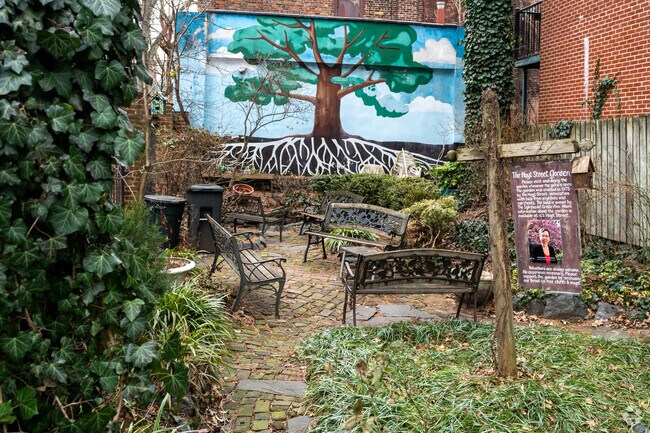 Enjoy the beautiful nature and surroundings when visiting parks in Boerum Hill.