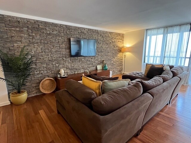 Stone Wall - 300 Winston Dr