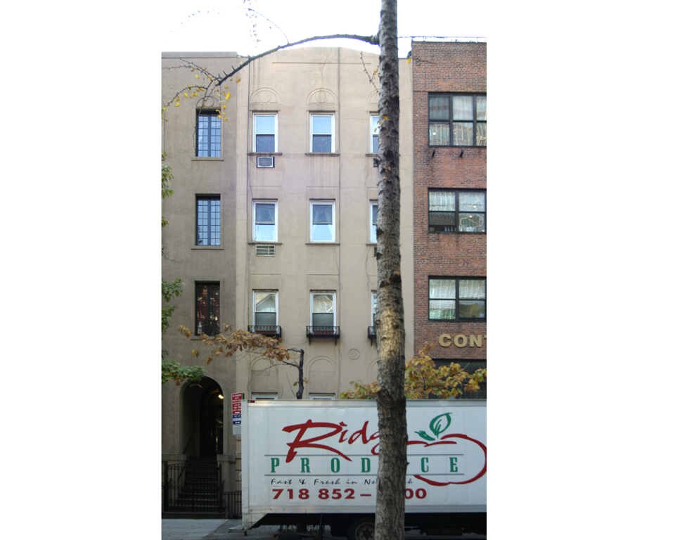Primary Photo - 220 E 49th St