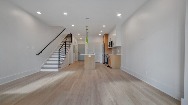 Building Photo - 1433 Euclid St NW