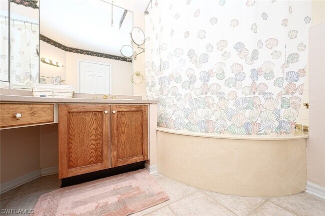 Foto del edificio - 586 Beachwalk Cir