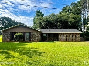 Building Photo - 5808 40th Ct