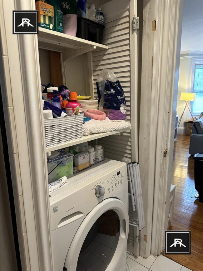 Building Photo - 1 bedroom in Boston MA 02215