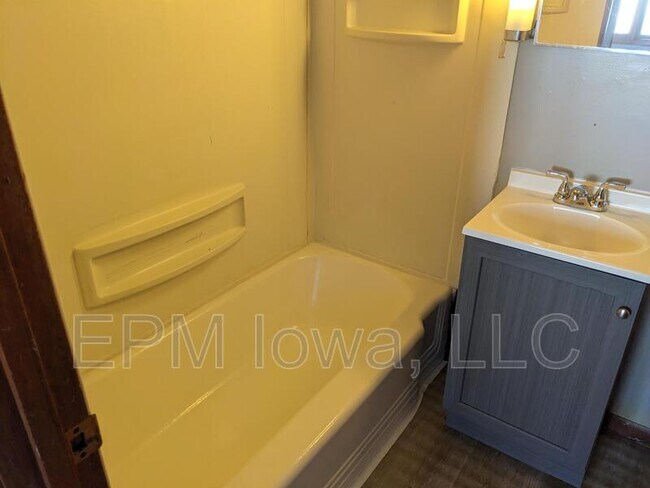 Foto del edificio - 306 6th St SE