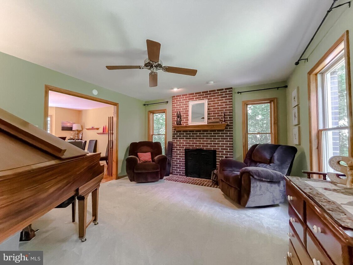 20591 Chestnut Ridge Dr, Leonardtown, MD 20650 House Rental in