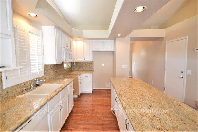 Foto del edificio - 9721 Silver Dew St