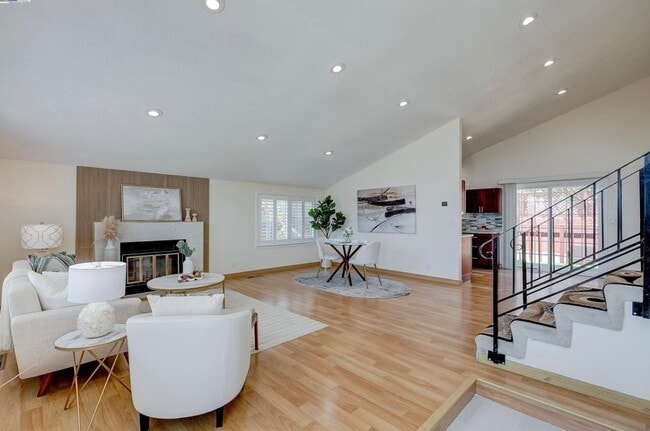 Foto del edificio - 1475 Fry Ln