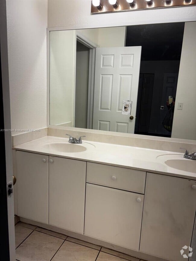 Building Photo - 26316 SW 135th Pl