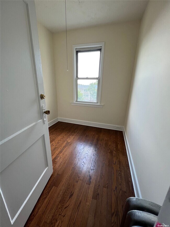 1807 Parsons Blvd, Queens, NY 11357 House Rental in Queens, NY