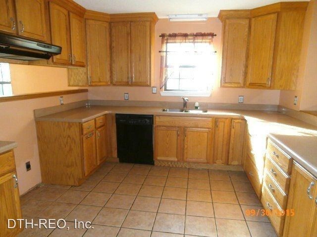 Building Photo - 3 br, 2 bath House - 2702 Lindsey Avenue