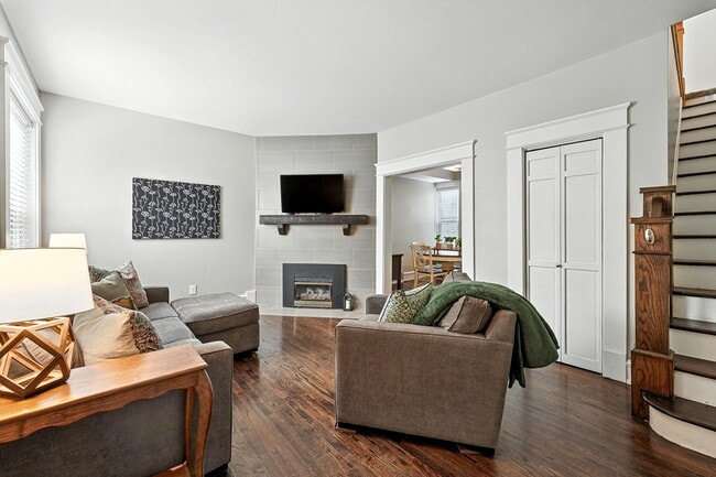Foto del edificio - 1373 N Marion St