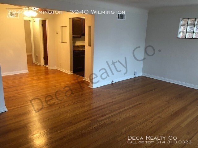Building Photo - 2 Bedroom Apartment