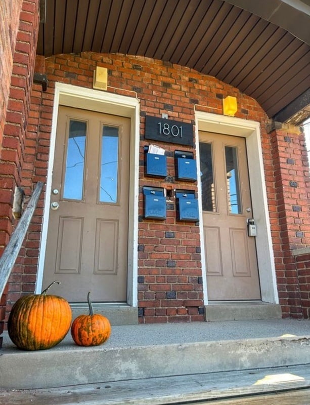 Building Photo - 1801 Elmdale Rd