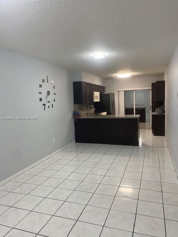 Foto del edificio - 2390 W 74th St
