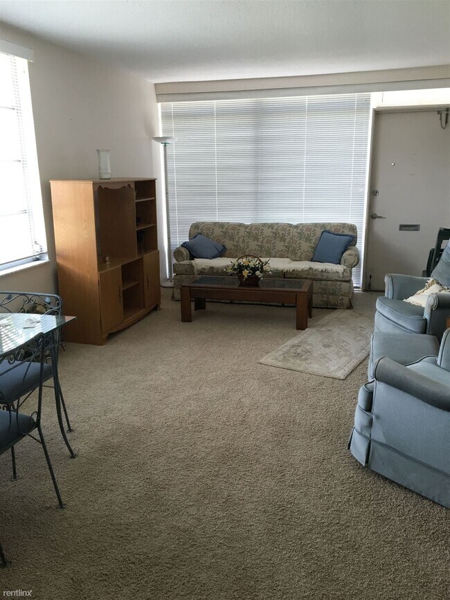Foto del edificio - 2 br, 1 bath Condo - 4351 Tahitian Gardens...