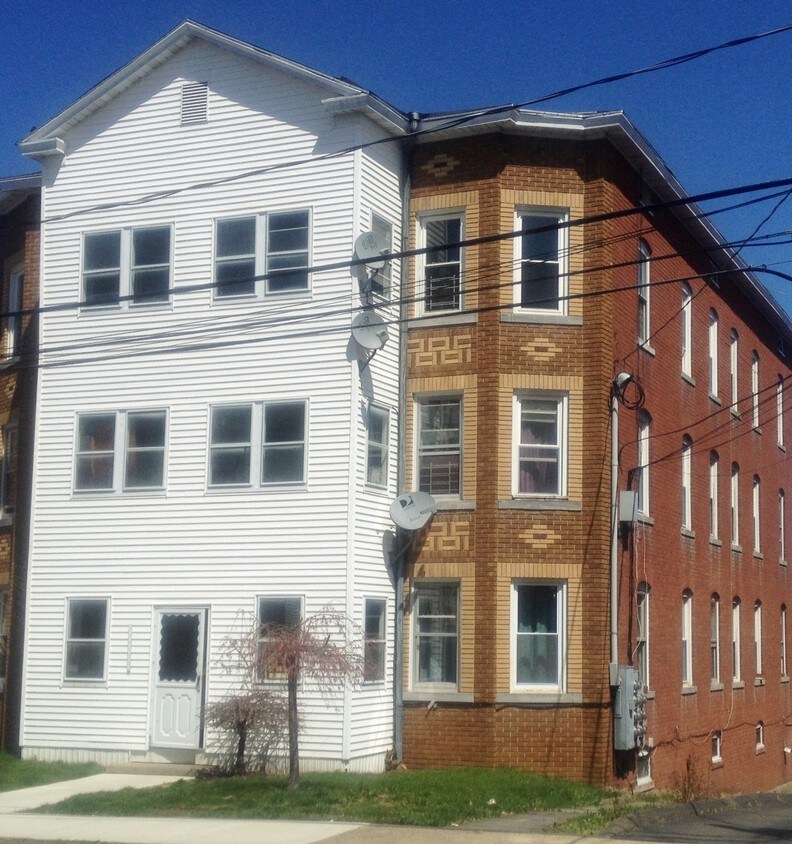 Primary Photo - 255 Grove St