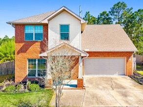 Building Photo - 140 Kinley Ave