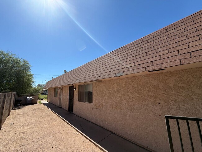 Building Photo - 145 S Doran