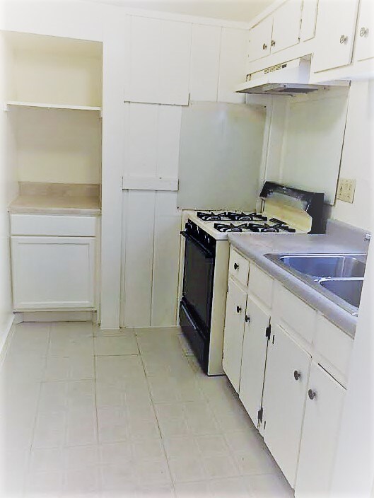 Foto del edificio - 813 E 8th St