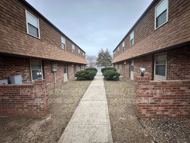 Foto del edificio - 812 E Walnut St