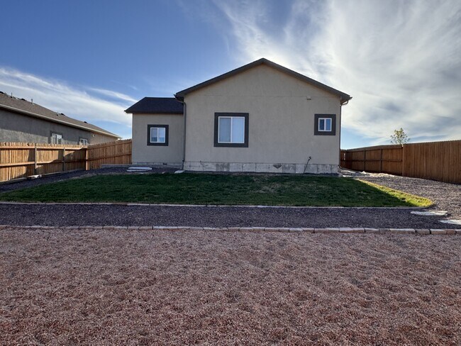 Foto del edificio - 5412 Gannet Ln