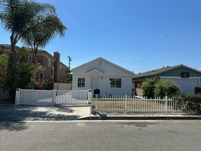 Building Photo - 14141 Frances St
