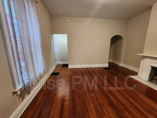 Foto del edificio - 1539 St Clair St