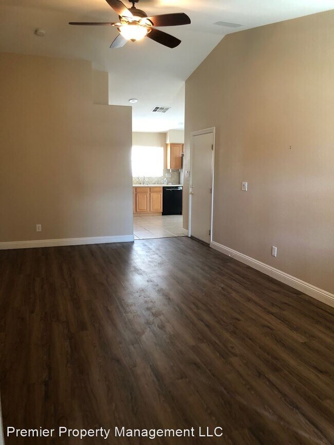 Building Photo - 3 br, 2 bath House - 8562 Lakota St