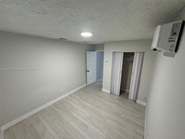 Foto del edificio - 13030 SW 260th St